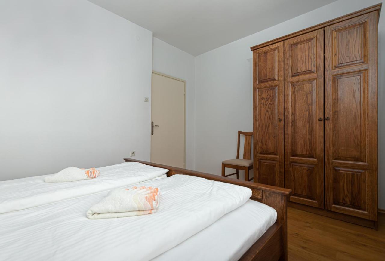Mima Apartment โปเรช ภายนอก รูปภาพ