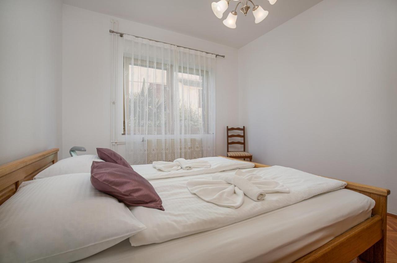 Mima Apartment โปเรช ภายนอก รูปภาพ