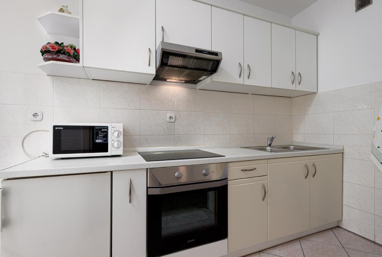 Mima Apartment โปเรช ภายนอก รูปภาพ
