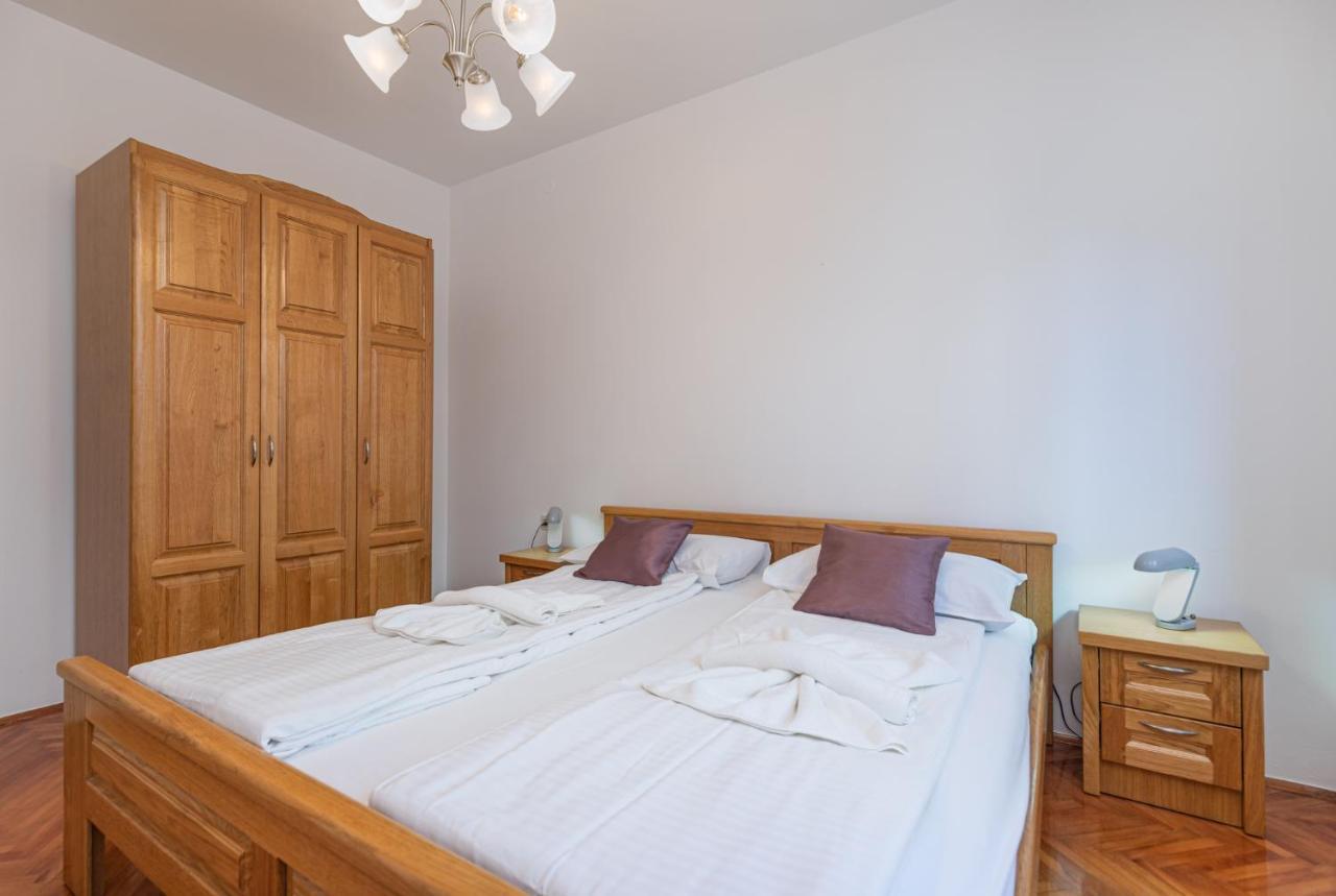 Mima Apartment โปเรช ภายนอก รูปภาพ