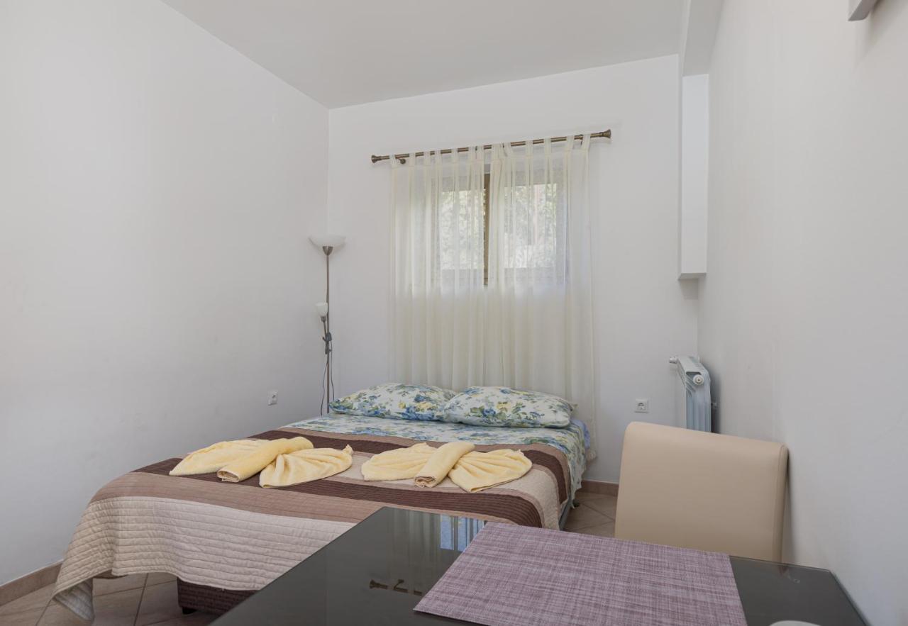 Mima Apartment โปเรช ภายนอก รูปภาพ